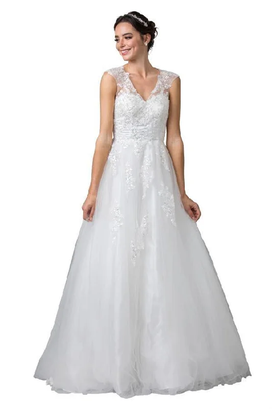 Simple Sleeveless Long Off White Wedding Gown