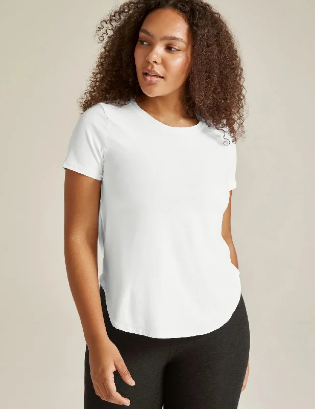 Beyond Yoga Featherweight On The Down Low Tee in Cloud White