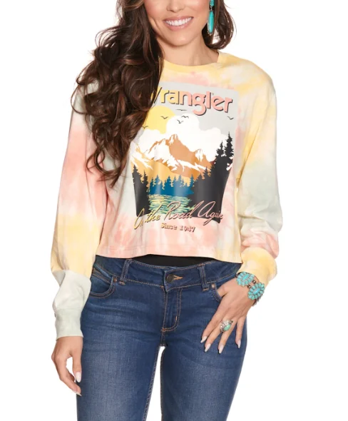 Women's On The Road Again Graphic Crop Tee