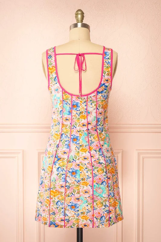 Migina | Short Fitted Dress w/ Floral Pattern