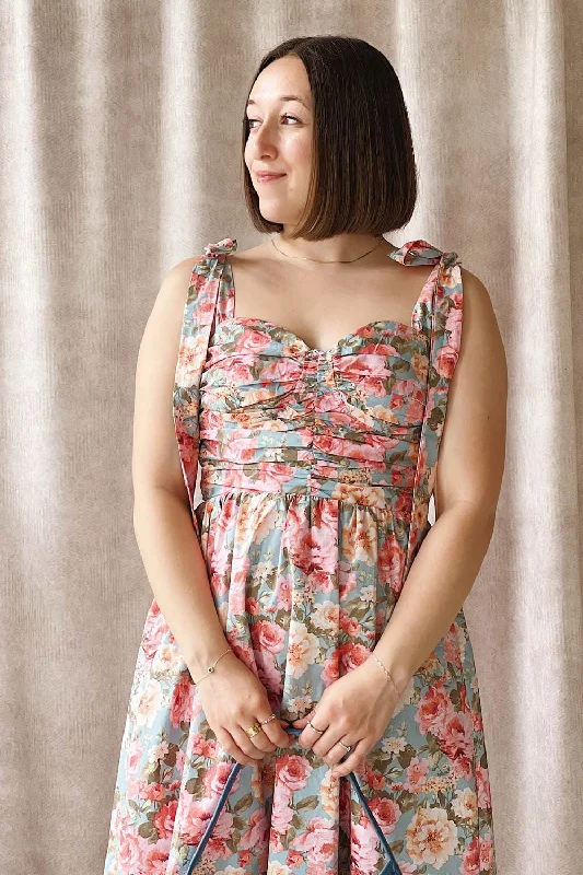 Piknikie | Short Floral Dress w/ Pockets