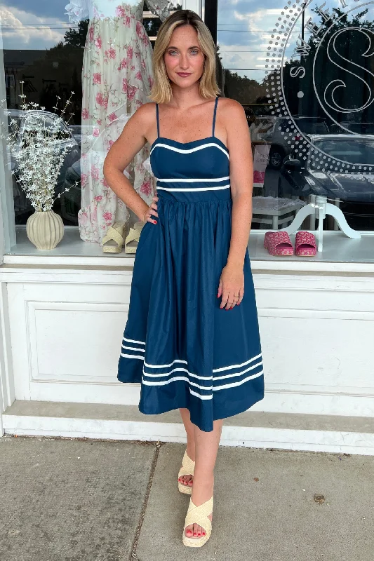 No Blues Sleeveless Contrast Midi Dress